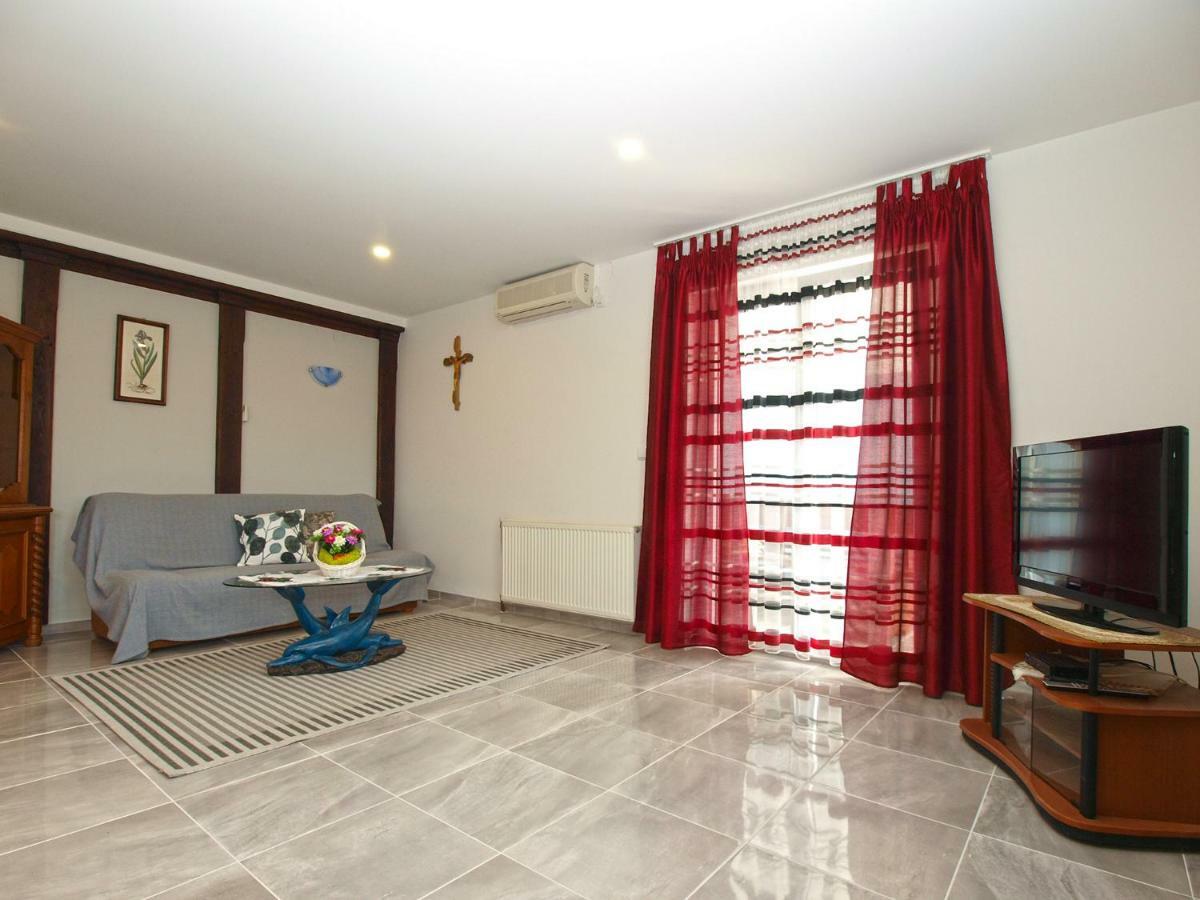 Apartments Dragica 1251 Fažana Esterno foto
